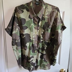 Roots Canada Womens Camo Shirt XL